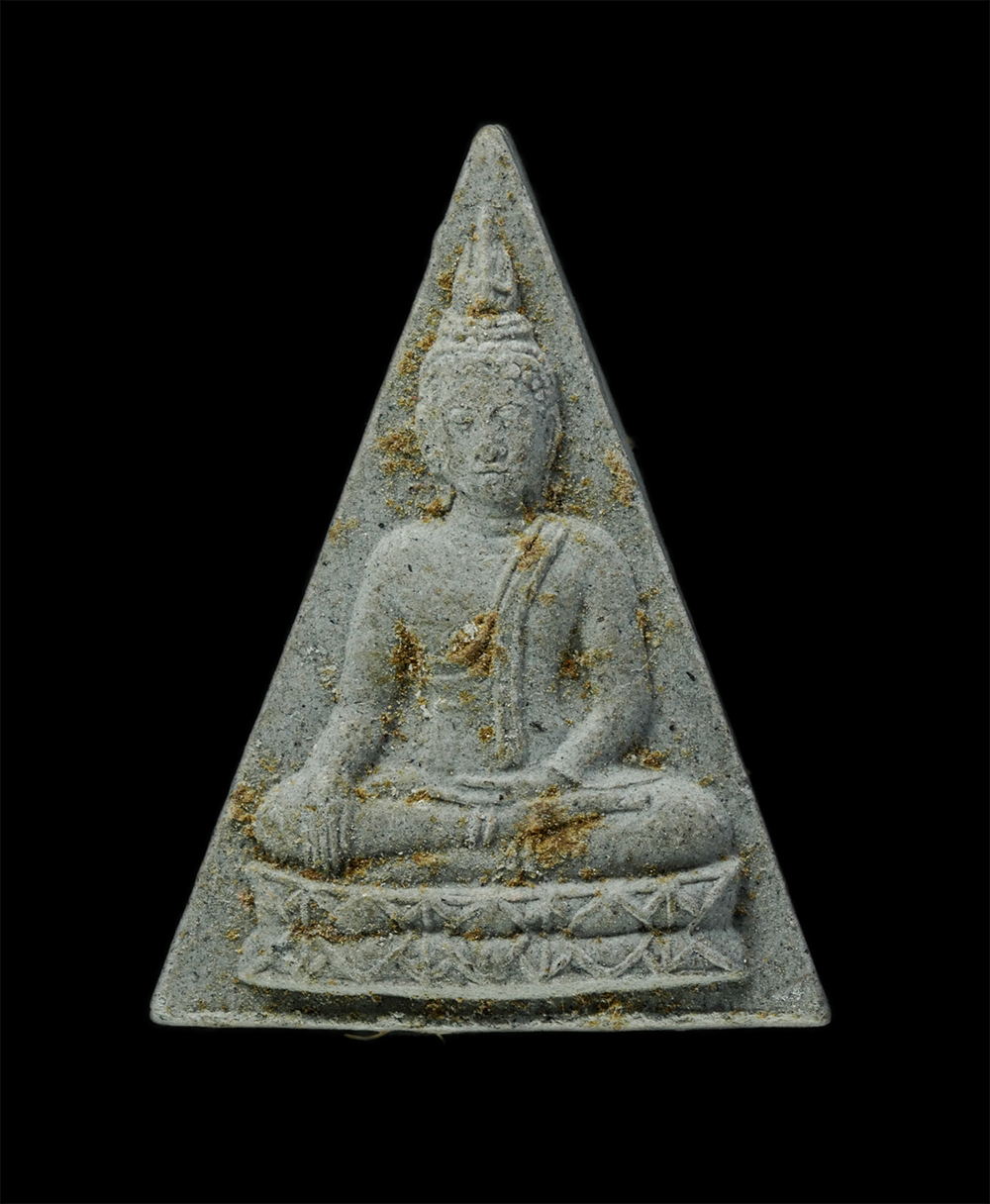 22Nov24 (14)p.jpg - พระสมเด็จนางพญา หลวงปู่เรือง อาภัสสะโร สำนักปฏิบัติธรรมเขาสามยอด จ.ลพบุรี อายุวัมนมงคล 85 ปี พ.ศ.2540 เนื้อผงพุทธคุณ ผงว่าน ผสมผงใบลาน พระเก่าสวย มวลส [..] | https://kamulet.in.th